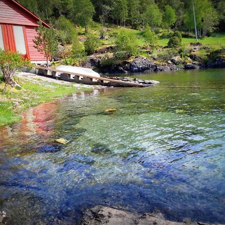 Holtarheim, Holidayhouse, Boat Included Eikefjord Extérieur photo