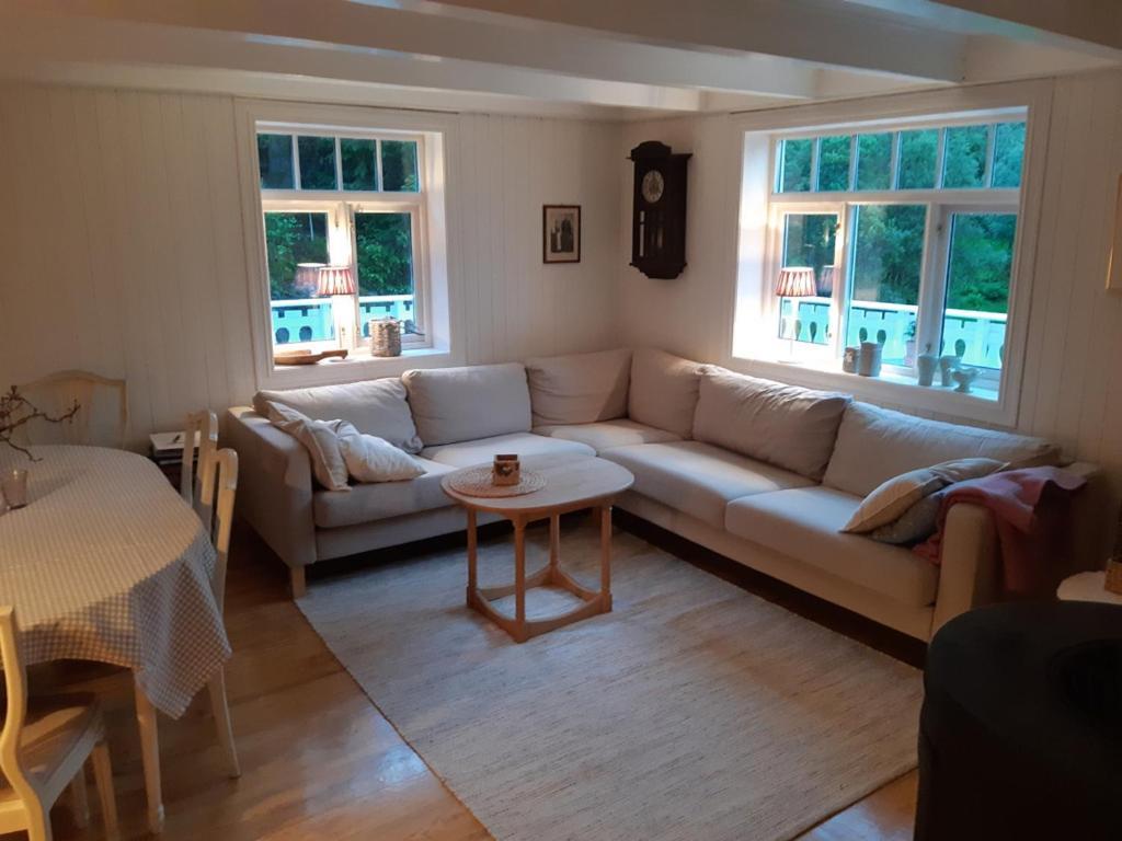 Holtarheim, Holidayhouse, Boat Included Eikefjord Extérieur photo